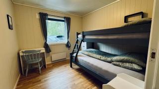 Cabin by the lake with 3 bedrooms - Kvam - 2