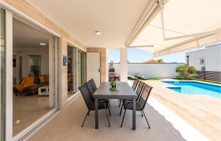 Luxurious Home In Novalja - 1