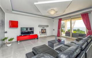 Awesome Home In Pasini With Kitchen - Livade - 7