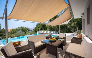 Amazing Home In Crikvenica - 1