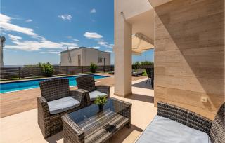Luxurious Home In Novalja - 6