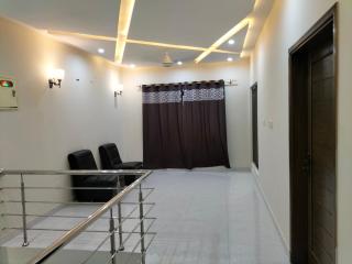 Beautiful villa in bahria town karachi - Karachi - 4