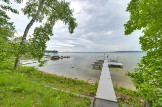 Sunroom, Dining Pavilion and More Gem on Burt Lake! - 0