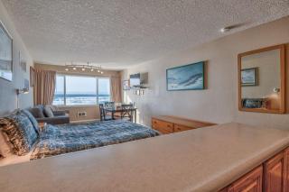 Top Floor Condo With Amazing Views Pool and Sauna - Lincoln City - 6