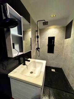 IVORY Home Stay - Dar es Salaam - 3