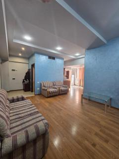 Lux Apartment City Center - Jerewan - 3