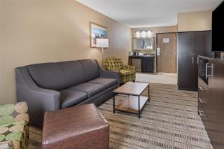 Best Western Providence Warwick Airport Inn - 5