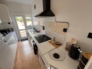 Abbey Wood Residence - Abbey Wood - 1