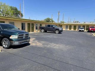 Delux Inn - 6