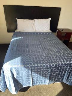 Delux Inn - 4