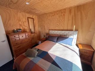 Cabin-on-Swayne - 6