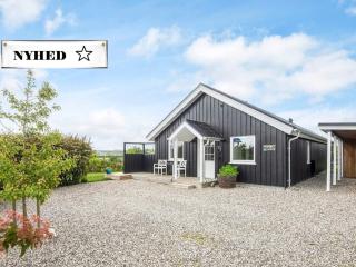 6 person holiday home in Ebeltoft, cleaning included - 6