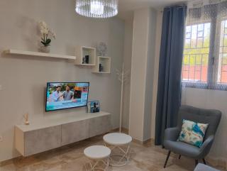 APARTAMENTO SOL - 2 apartamentos céntricos juntos cerca de la playa, ideales para grupos grandes - 4