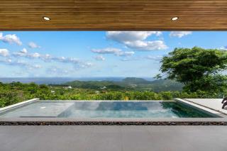 Mountainside Home with Modern Design Sweeping Ocean Views & Private Swimming Pool - Potrero - 9