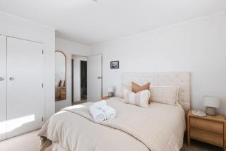 Chic Coastal Escape Walk to Beach & Downtown Mount - Mount Maunganui - 7