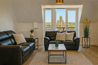 Spacious 3B Duplex Durham Centre - - 0