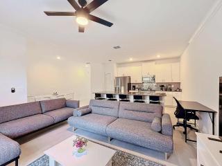 Impressive Hideaway with Private Pool and access to 2 Clubhouses - 9