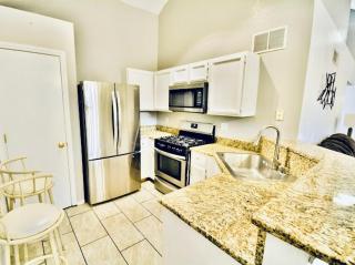 Entire Home Near Montwood Zaragoza - El Paso - 5