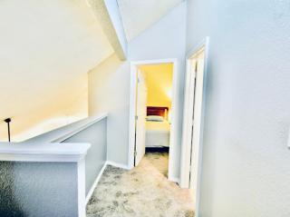 Entire Home Near Montwood Zaragoza - 4