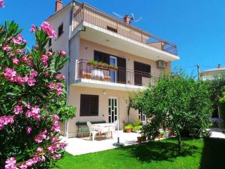 Apartments in Novi Vinodolski 38122 - 0