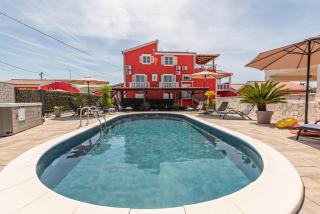 Luxury villa with a swimming pool Turanj, Biograd - 18274 - 4