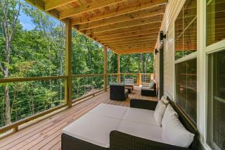 Upscale Stay Just 15 Mins from Premier Attractions - 2