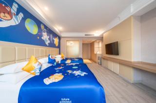 Rezen Select Shanghai International Resort - 4