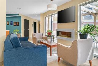Best Western Plus Traverse City - 9