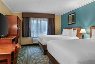 Best Western Plus Traverse City - Traverse City - 6