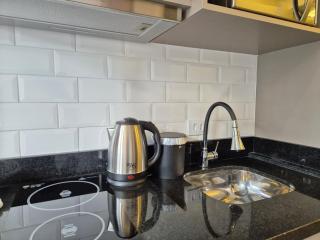 ECS213 Studio alto padrão - 3