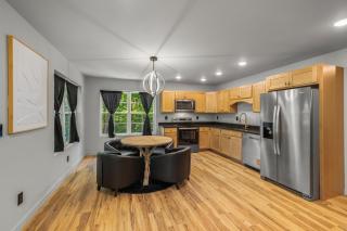 Upscale Stay Just 15 Mins from Premier Attractions - Sevierville - 4