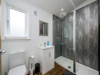 PADDOCK LODGES DELUXE 3 BED CHALET - Perth - 1