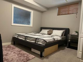 Individual rooms for Hosting - Calgary - 1