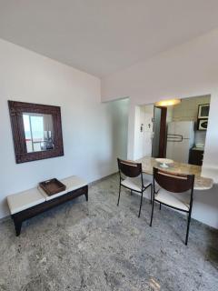 APTO PÉ na AREIA com Piscina - Centro Itanhaem - 6