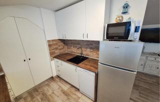 Awesome Home In Risika With Kitchen - Risika - 6