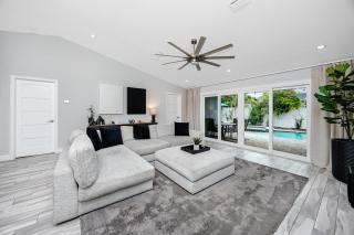 NEW! Palm Harbor Hideaway - Beautiful, Spacious 4BR Home with Amazing Pool - 6
