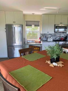 Lamoine Beach House - 9