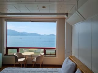 Namhae Beach Hotel - Namhae - 4