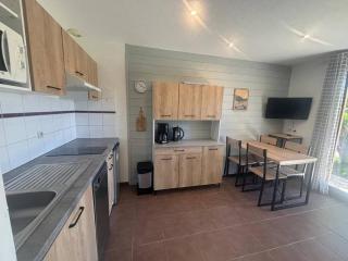 Charmant 2 pièces avec parking dans résidence paisible - FR-1-593-137 - 4