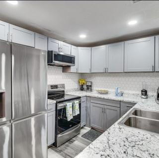 Stunning, Pet-friendly Home in Savannah - 6