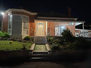 Oakleigh House - 9