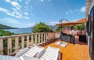 Gorgeous Apartment In Zrnovo, Korcula With Wifi - Korčula - 0