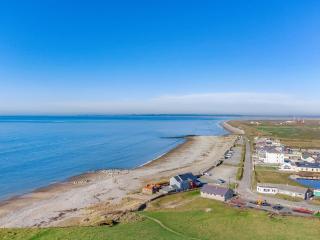 Pebbles - Ukc6950 - Caernarfon - 2