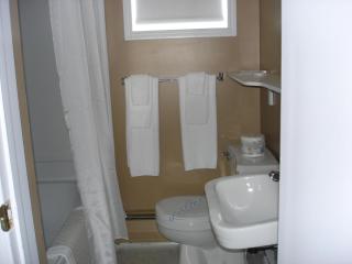 Hilltop Motel & Restaurant - Grand Falls - 3