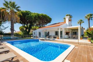 Charming Vale Do Lobo Villa 4 Bedrooms Villa Quadradinhos 22 Private Pool Close To Amenities Algarve - 0