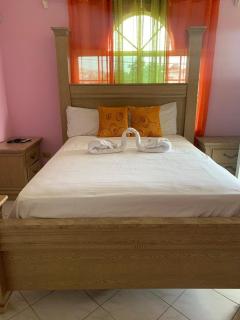 NesheLee Resorts - Saint Mary - 7