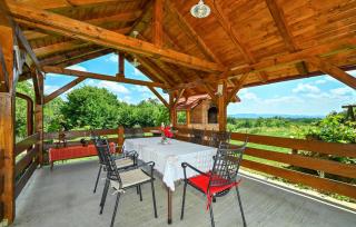 Nice Home In Konjscina With Jacuzzi - Gornja Konjšćina - 3