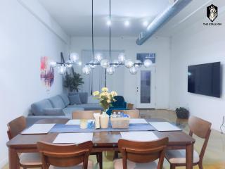 The Stallion #101 - 1BD Modern Loft with Private Patio - Walk to various attractions - 7