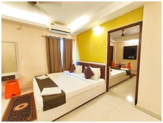 Hotel The Grand # Resort Near Marine Drive Road - Sea Beach - Wifi-Parking -Restaurant & Swimming Pool Facilities - All Room Spacious and Fully Air Conditioned Rooms With Attached Balcony - Top Rated Four Star Hotel In Puri - Puri - 1