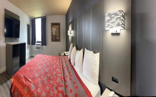 Coratel Inn and Suites By Jasper Roseville - 4